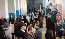 AGÜ'de Görme Biçimleri Sergisi