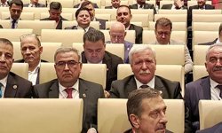 CHP’li 4 Belediye Başkanı Özgür Özel’in Toplantısına Katıldı