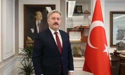 Başkan Palancıoğlu’ndan 23 Nisan Ulusal Egemenlik ve Çocuk Bayramı Mesajı