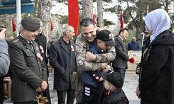 Şehit polisler mezarı başında dualarla anıldı