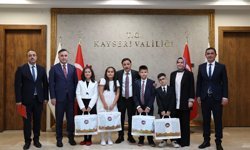 Vali Çiçek’in Makamı 23 Nisan’da Çocuklara Emanet