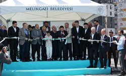 Melikgazi’de Osman-Fatma Fırıncı Cami İbadete Açıldı