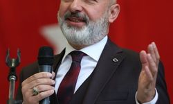 Başkan Çolakbayrakdar: “Gençlerimiz, Türkiye’nin Aydınlık Yarınlarının Teminatıdır”