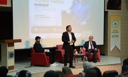 Vali Çiçek, Öğrencilerle Panelde Buluştu