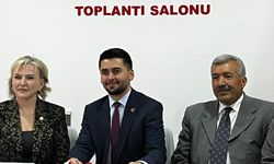 CHP Milletvekili Özdemir’den Kızılay Şube Başkanına Sert Tepki