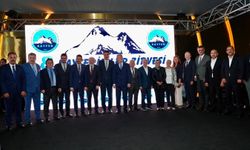 Büyükkılıç’tan 8. Kayserililer Zirvesi'nde Birlik, Beraberlik ve Dayanışma Vurgusu