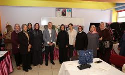 Başkan Özdoğan, El Emeği Göz Nuru Eserleri İnceledi