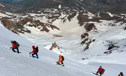 Erciyes Kuzey Buzulu Tırmanışı Başarıyla Tamamlandı