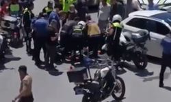 Motosikletli Polis ile Otomobil Çarpıştı