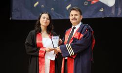 ERÜ Eğitim Fakültesi Yeni Mezunlarını Verdi