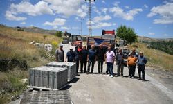 Başkan Büyükkılıç’tan Kırsala 9 Milyon TL’lik Kilitli Parke Yatırımı