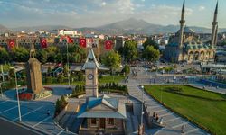 Kayseri'de Sıcaklıklar Yükseliyor, Salı Günü 34 Derece Bekleniyor