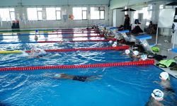 Profesyonel Yüzücüler Kayseri'de Buluştu