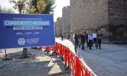Başkan Büyükkılıç Cumhuriyet Meydanı’ndaki Yatırımları İnceledi