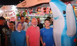 Yeşilçam’ın Unutulmaz Filmi “Neşeli Günler” Fuar 38’de Vatandaşlarla Buluştu
