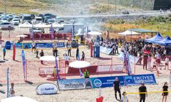Erciyes’te 2 Bin 200 Metrede Plaj Voleybolu Heyecanı