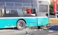 Özel Halk Otobüsü ile Minibüs Çarpıştı: 3 Yaralı