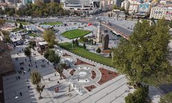 Başkan Büyükkılıç’ın Vizyonuyla Cumhuriyet Meydanı’nın Çehresi Değişiyor
