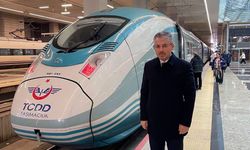 Çopuroğlu’ndan Hızlı Tren Paylaşımı: Geliyor, Gelmekte Olan