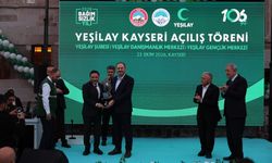 Vali Gökmen Çiçek’e Yeşilay’dan Üstün Hizmet Madalyası