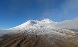 Erciyes Dağı Kar Yağışıyla Beyaza Büründü