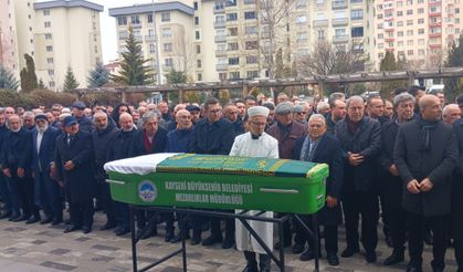 Başkan Büyükkılıç'ın kayınvalidesi son yolculuğuna uğurlandı