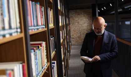 Başkan Çolakbayrakdar: Okuyan bir neslin yetişmesine katkı sunuyoruz