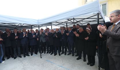 AK Parti’de bayramlaşma programı gerçekleştirildi