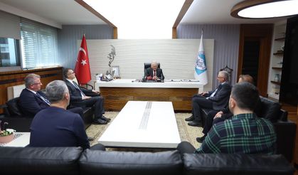 Başkan Büyükkılıç, Kartal Katlı Kavşağı ve Bağlantı Yolları Projesi için sözleşmeyi imzaladı