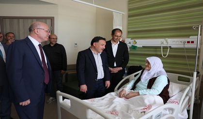Vali Gökmen Çiçek’ten Hastanede Bayram Ziyareti