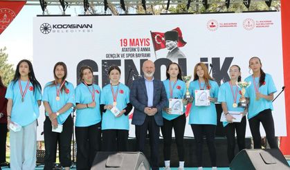 Kocasinan’da Gençlik Şöleni Muhteşem Finalle Tamamlandı