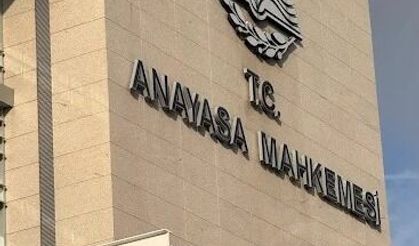 Anayasa Mahkemesi Süresiz Nafaka Düzenlemesini İptal Etti
