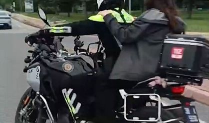 Kayseri'de Polis Ekipleri YKS'ye Geç Kalan Adayların İmdadına Yetişti
