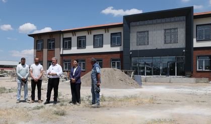 Başkan Palancıoğlu, Yıldırım Beyazıt Mahallesi’ndeki Okul Çalışmalarını İnceledi