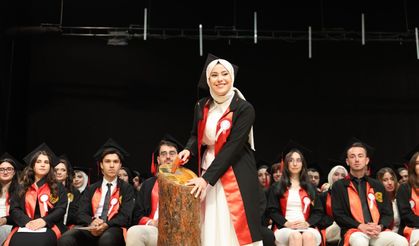 ERÜ Tıp Fakültesi 52. Dönem Mezunlarını Verdi
