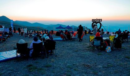 Erciyes’te 2 Bin 650 Metrede Perseid Meteor Yağmuru
