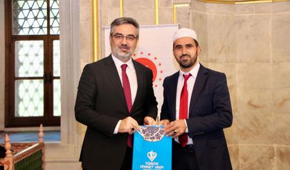 Kayserili İmam Hatip, Hutbe Sunumu Yarışmasında Türkiye Birincisi Oldu