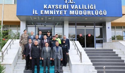 Vali Çiçek’ten İl Emniyet Müdürü Ergen’e Hayırlı Olsun Ziyareti