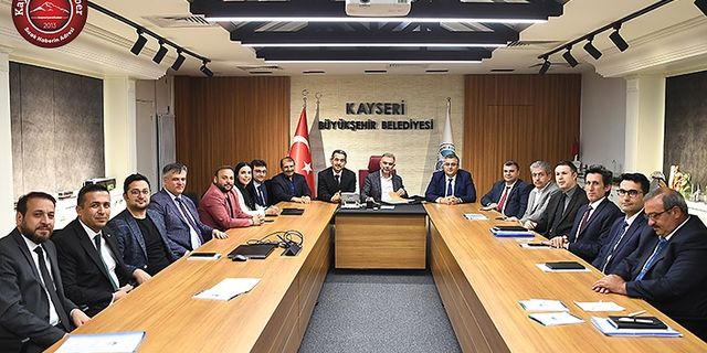Ertürk’ten Büyükşehir’de İstişare Toplantısı