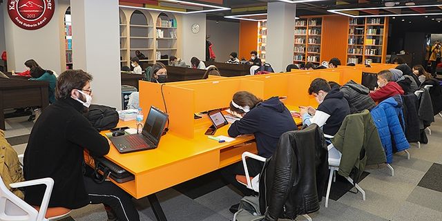 Talas’ın Kütüphanelerine Yoğun İlgi