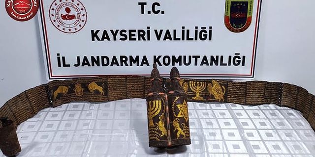 Tarihi Tevrat Kitabı Ele Geçirildi