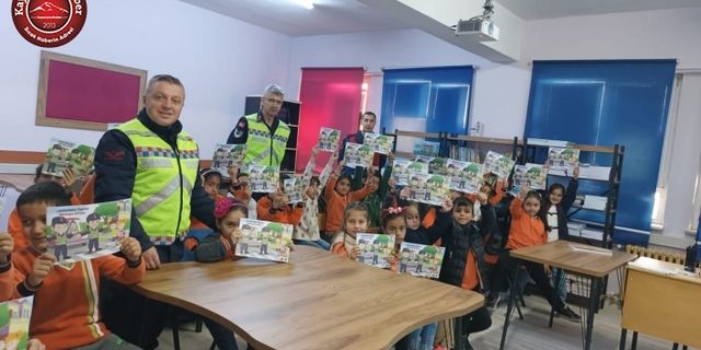 Jandarmadan Güvenli İnternet Eğitimi