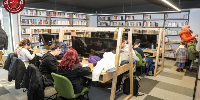 YARIYILDA DA TALAS KÜTÜPHANELERİ DOLU DOLU