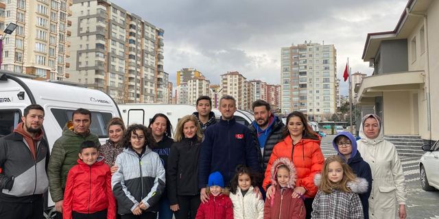 10 Aile Karavan Yaşamına Devam Ediyor