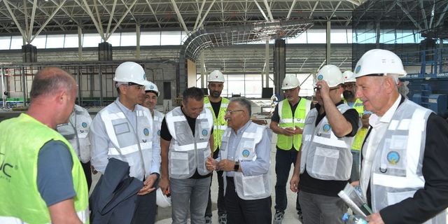 Büyükkılıç, havalimanı yeni  binasını inceledi