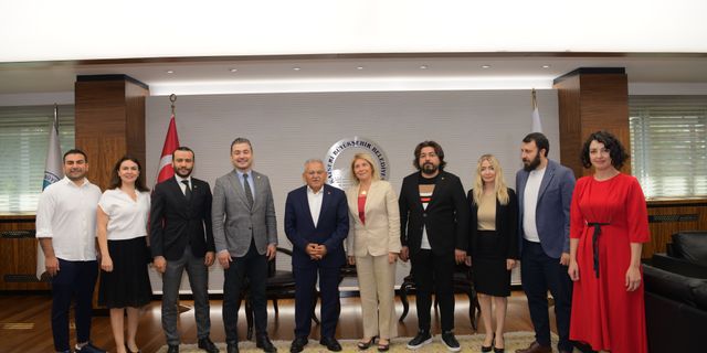Kayseri Eczacı Odası'ndan Başkan Büyükkılıç'a Ziyaret