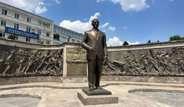 Atatürk Anıtı'na Yeğeni İle Saldıran Y.K.: Atatürk İle Bir Derdim Yok