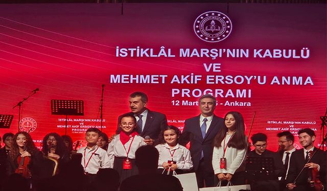 Kayserili öğrenciler İstiklal Marşı okuma yarışmasında birincilik ve üçüncülük elde etti