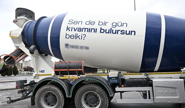 Beton mikserleri üzerindeki esprili yazılar gülümsetti