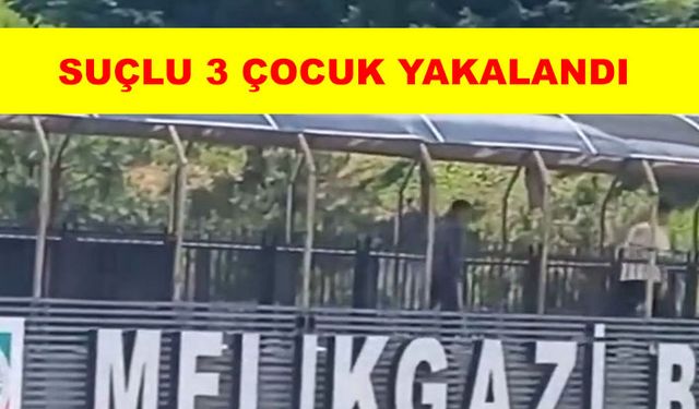Üst geçitten araçlara taş ve izmarit atıllar